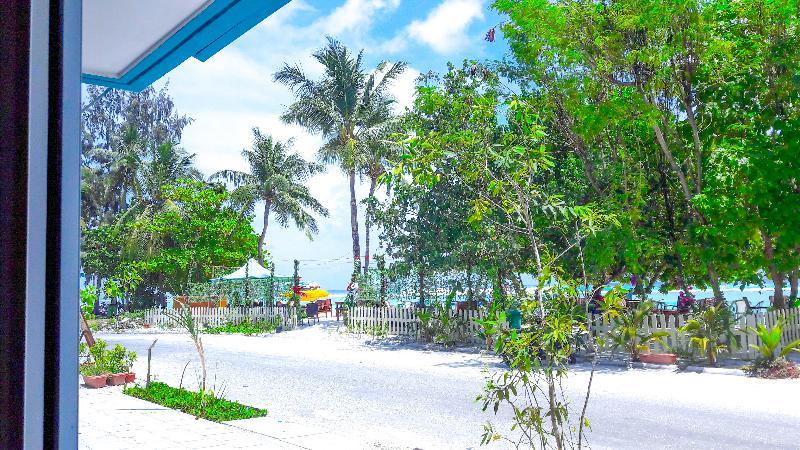 Seasunbeach Hotel Maldives Hulhumale Exterior foto