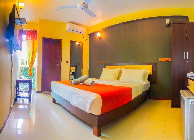 Seasunbeach Hotel Maldives Hulhumale Exterior foto